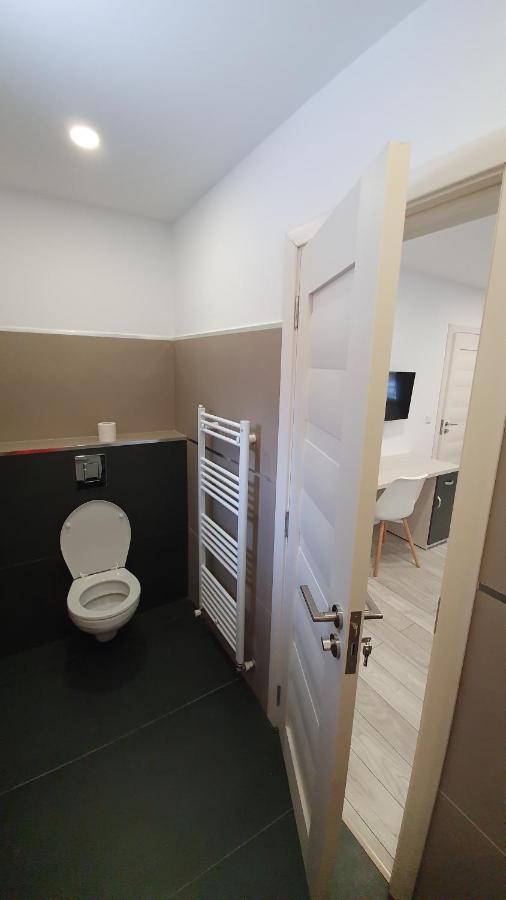 ريشيتسا Marcos Apartments Victoriei - Self Check-In المظهر الخارجي الصورة