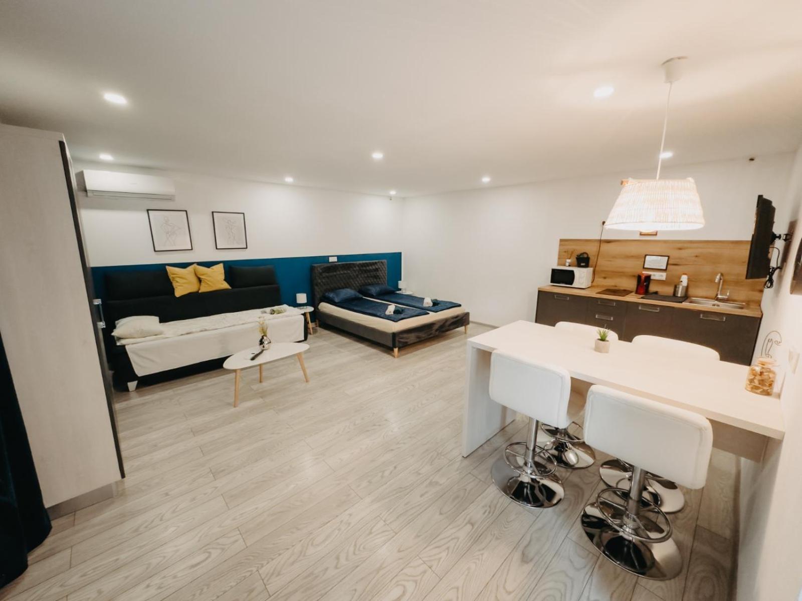 ريشيتسا Marcos Apartments Victoriei - Self Check-In المظهر الخارجي الصورة