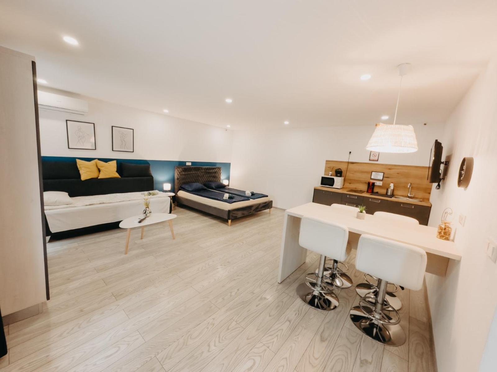 ريشيتسا Marcos Apartments Victoriei - Self Check-In المظهر الخارجي الصورة